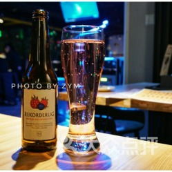 酒食里酒吧餐廳 聯(lián)系方式、地址與營(yíng)業(yè)時(shí)間及食品銷(xiāo)售介紹